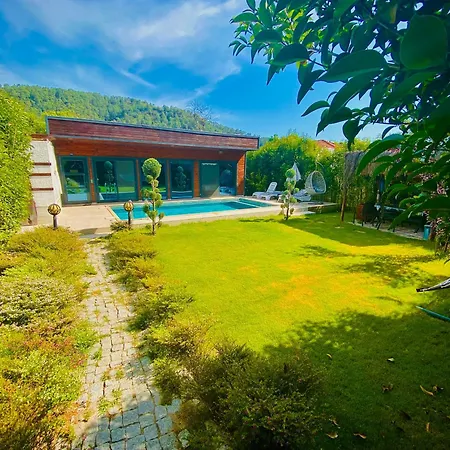 Villa Mesk *
